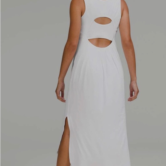Lululemon open back midi dress size 8 - Picture 2 of 5